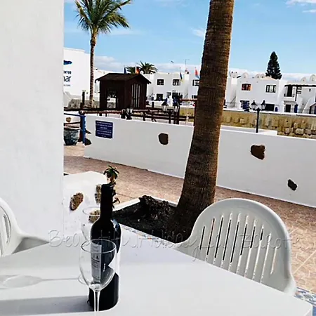 Bellissima 200m From The Ocean With Pool, Wifi & Sat-tv Lejlighed *
